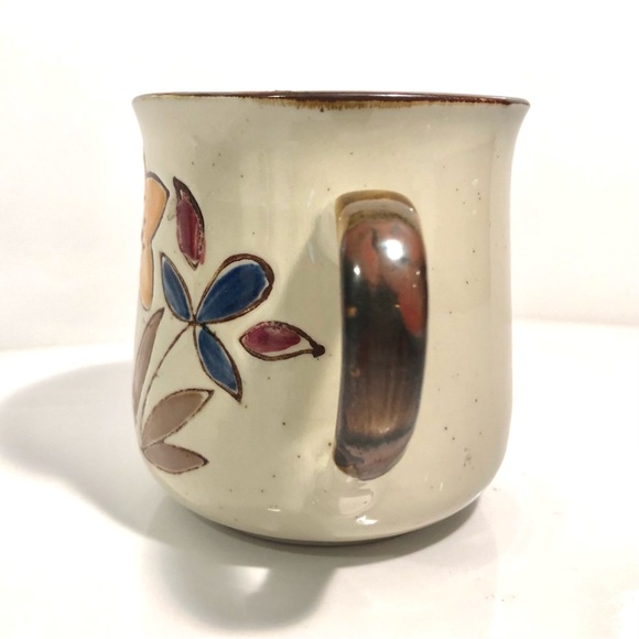 Vintage Korean stoneware mug with floral design. 1980s. - Picture 2 of 5